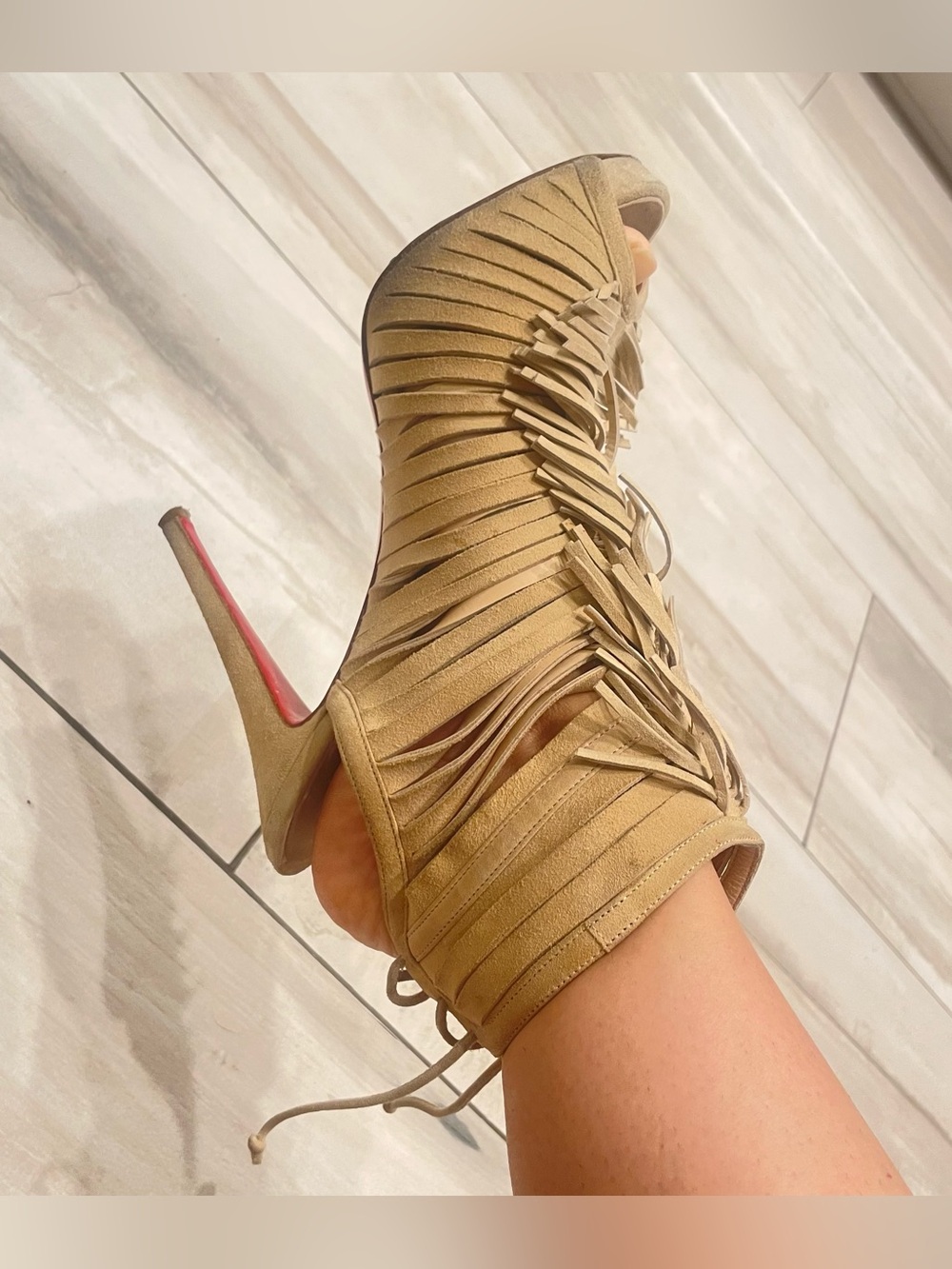 Christian Louboutin Deva nude fringe suede platform heels 38.5 7.5 8 - Picture 8 of 16
